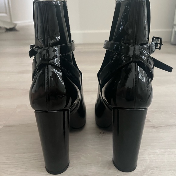 Patent leather Saint Laurent Bootie - Picture 5 of 6